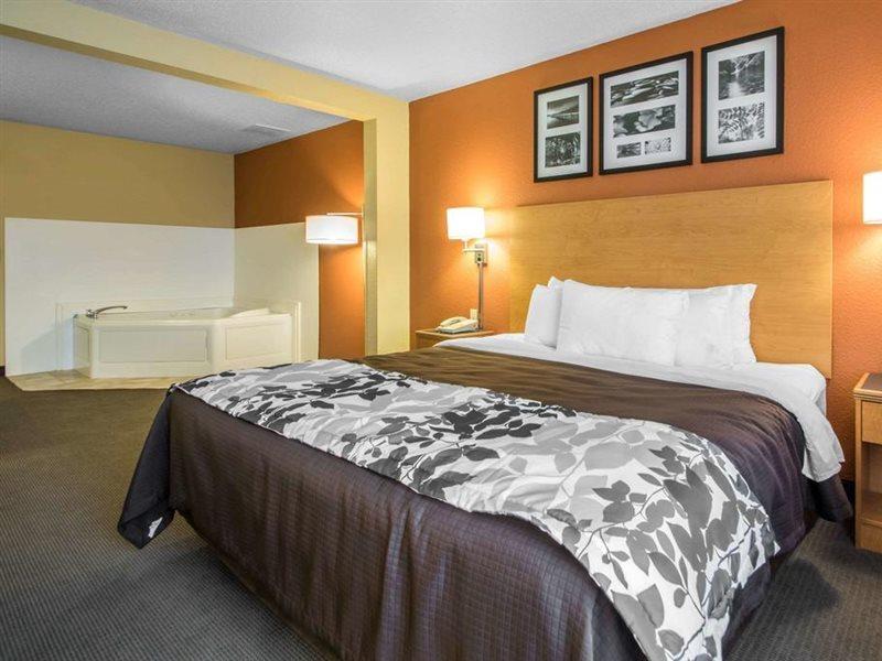 Sleep Inn & Suites Sheboygan I-43 Bagian luar foto